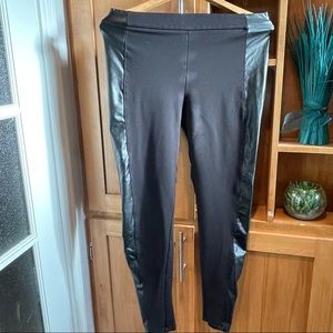 Leather stripes leggings